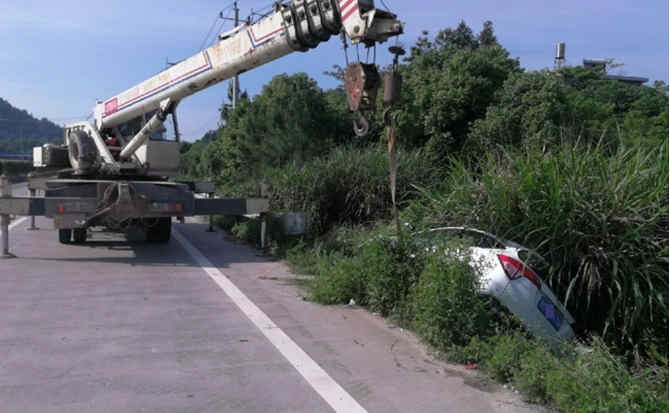 大英重载吊车救援